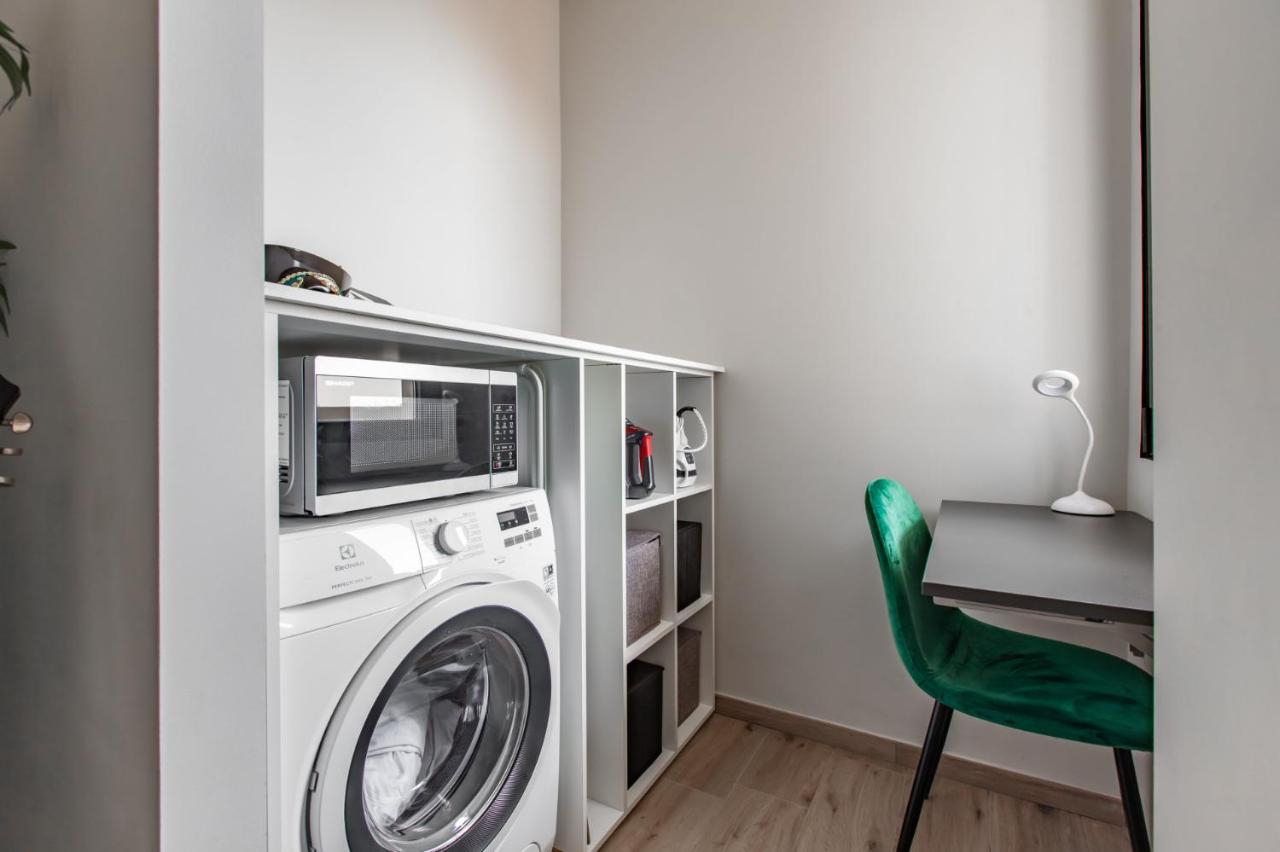 Easylife - Chic E Moderno Bilocale Con Balconcino Sul Naviglio Grande Appartement Milan